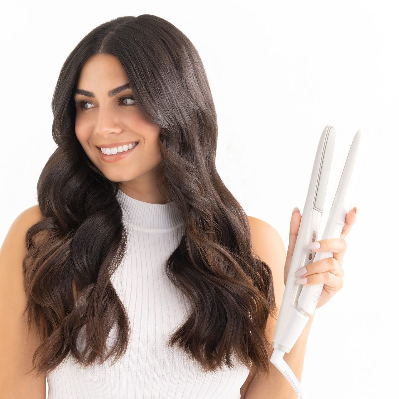 Drybar store Reserve Vibrating Styling Flat Iron. Use less than 5 times.